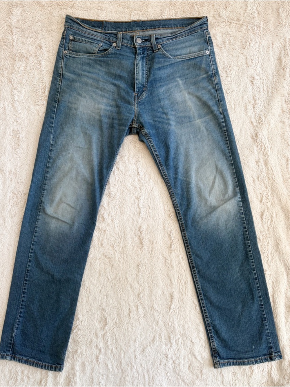 Levi’s 505 Jeans Men’s 34x32 Straight Leg Medium Wash Faded Denim